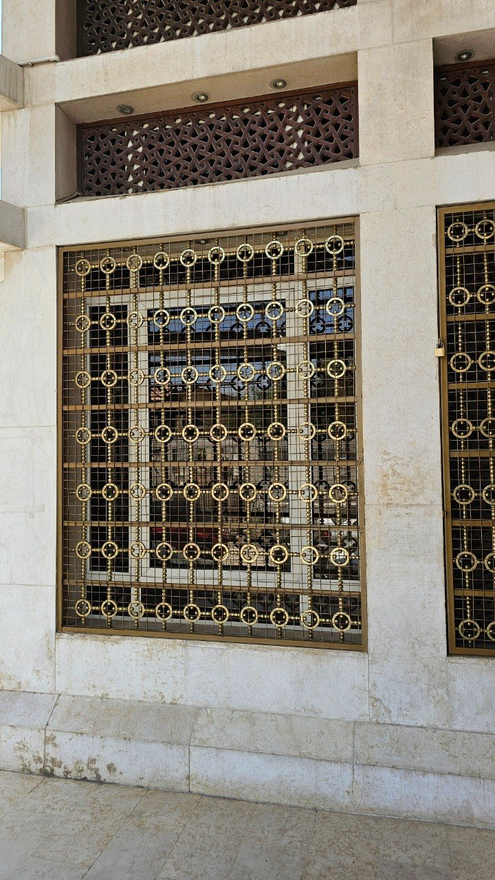 Grave of Badr al-Din al-Hasani, Damascus, Syria